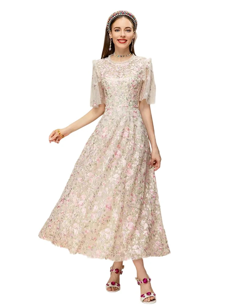 Round neck high waist luxury embroidered patchwork dress